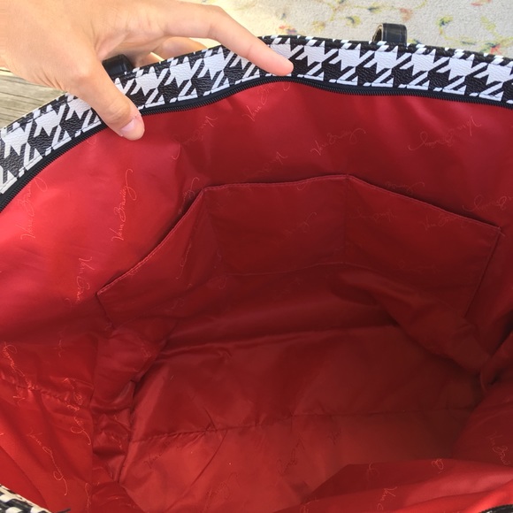 Vera Bradley Black Houndstooth Large Travel Tote - Picture 4 of 8